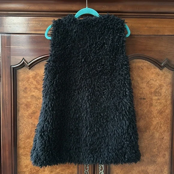 Ambiance Faux Fur Vest - Picture 7 of 10